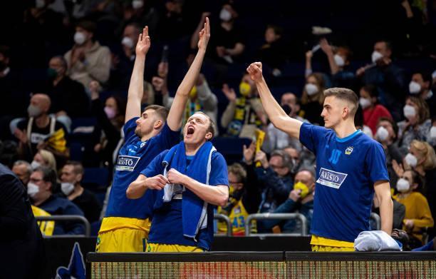 了荣耀而全 了荣耀而全